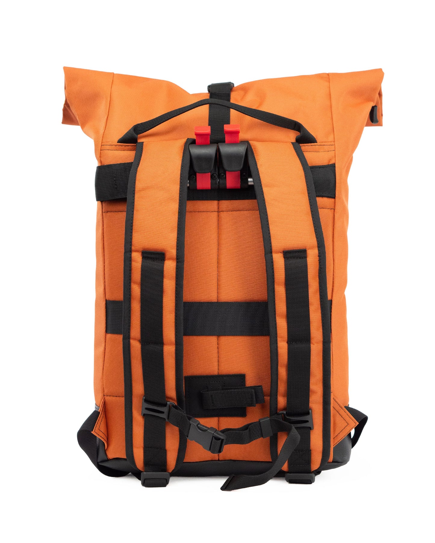 Detailaufnahme Brückenansicht mit Fahrradhalterung Bob Skandinavien Orange von Spleen Berlin – hochwertige Materialien und klare Linien.
