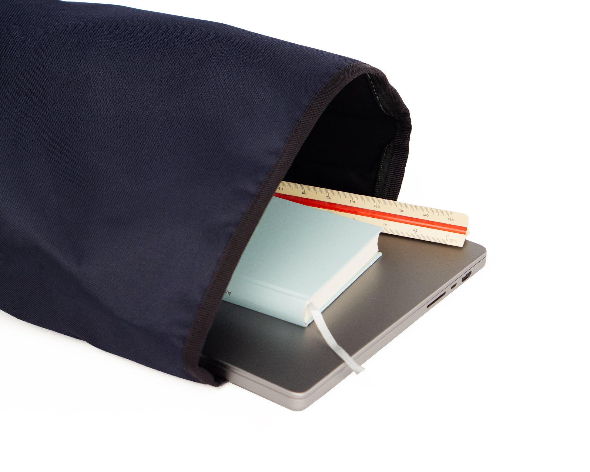 Innenansicht Bob Blue Glow – gepolstertes Laptopfach, Innentaschen und Schlüsselhalter für optimale Organisation.