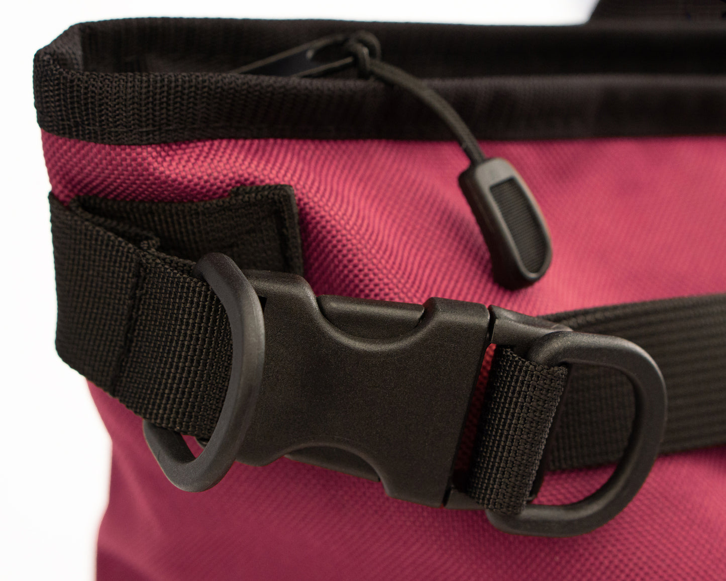 Liz Small Bordeaux Rucksack mit Zipperlein – stilvoll, wasserdicht und funktional, perfekt für Stadt, Arbeit und Freizeit mit schönem Detail