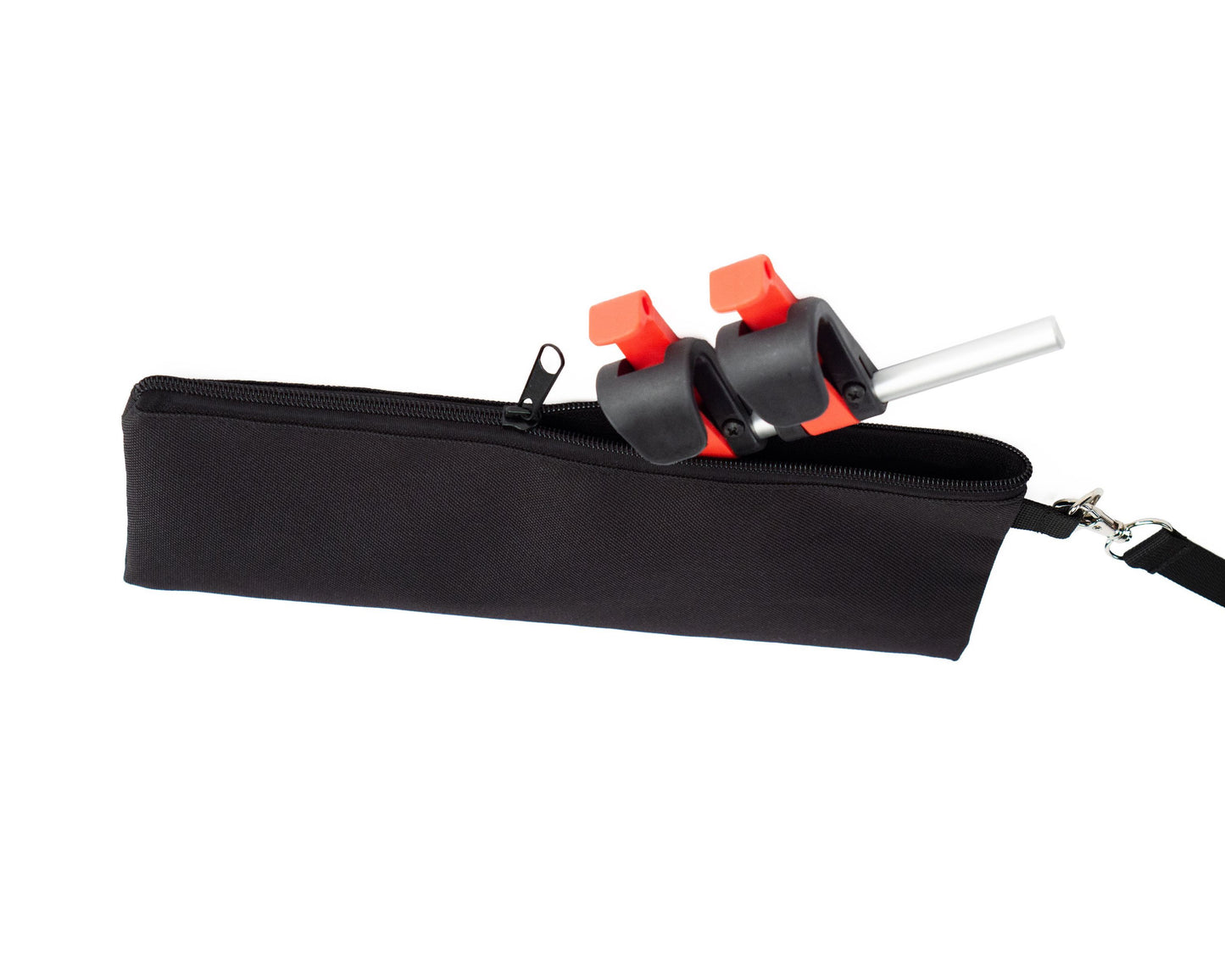 Fahrradhalterung von Spleen Berlin, praktisch verstaut im kleinen Täschchen ideal für den schnellen Wechsel zwischen Rucksack- und Fahrradmodus. 
©Spleen Berlin