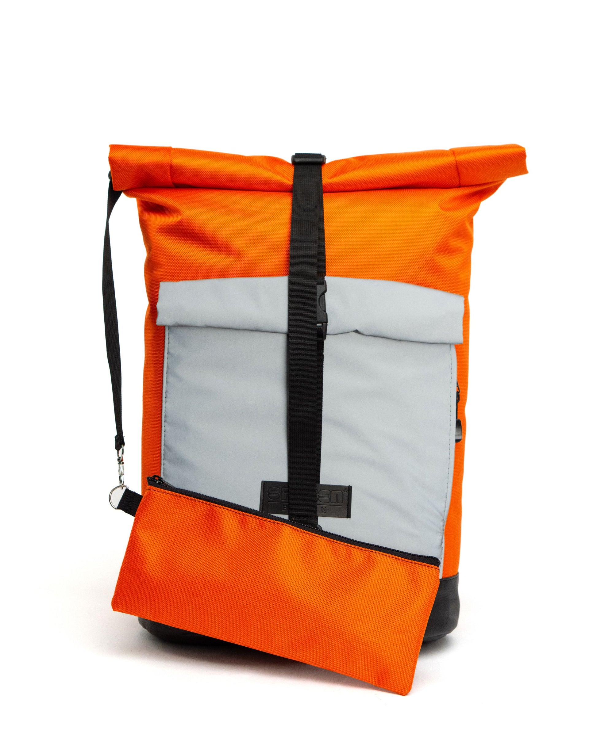 Frontansicht 2in1 Fahrradrucksack Bob Orange Glow von Spleen Berlin mit kleinem Täschchen für die Fahrradhalterung. © Spleen Berlin