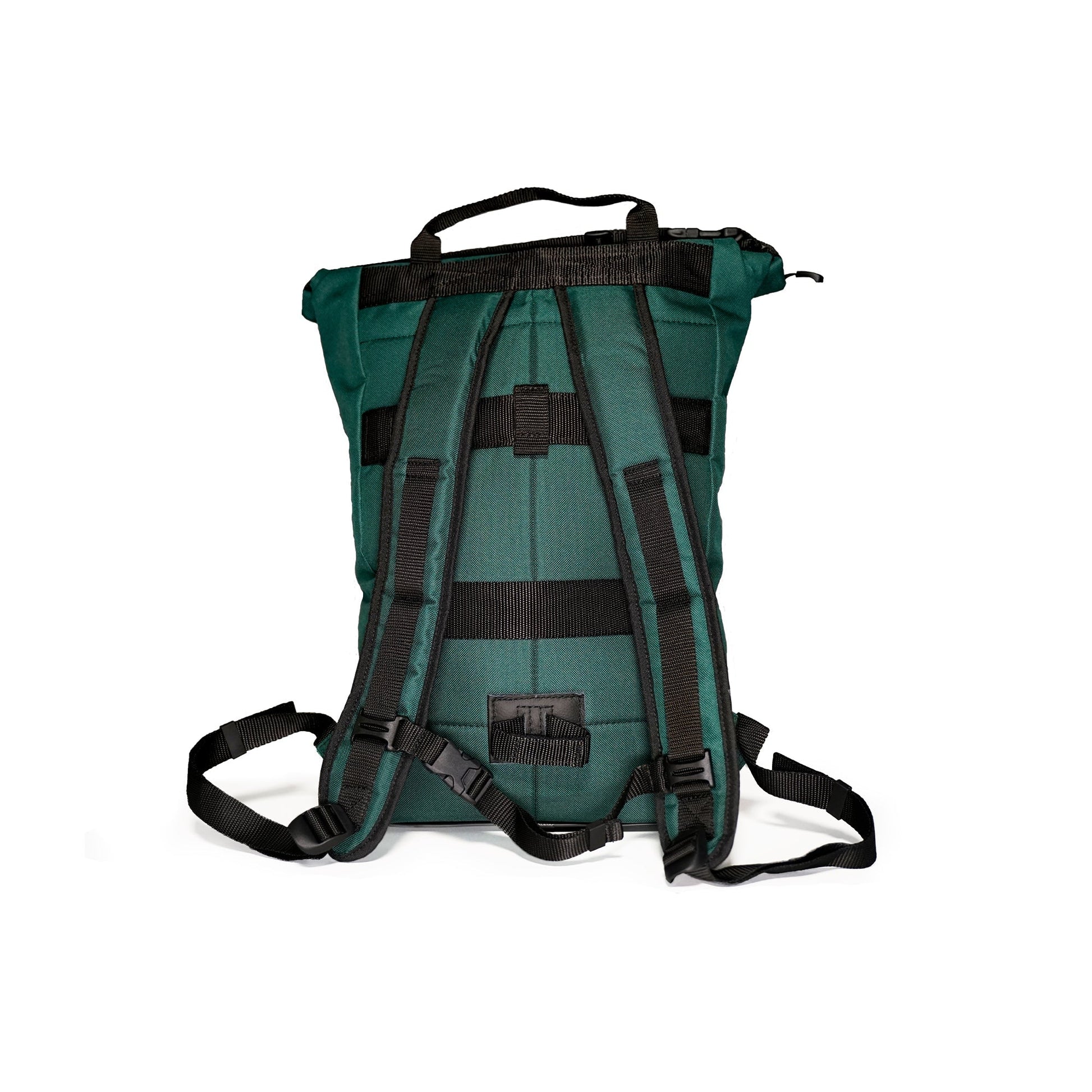 Liz Rucksack  in British Green, Rückenansicht ohne Fahrradhalterung klarer Look mit gepolsterten, verstellbaren Schulterträgern für hohen Tragekomfort. ©Spleen Berlin