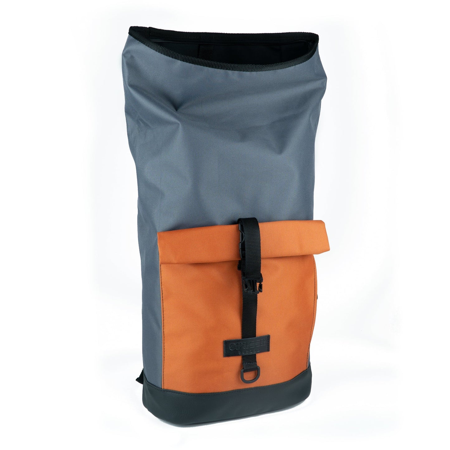 BOB Fahrradrucksack in Grau-Orange zweifarbiges Design mit aufgesetzter Fronttasche, Größenansicht, 30 Liter, der Fahrradtasche von Spleen Berlin. 
©Spleen Berlin
