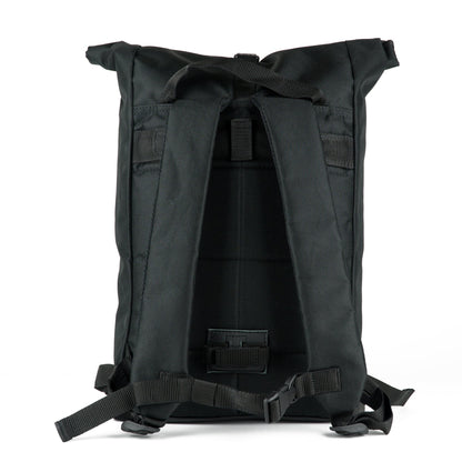 Fixie - Black in der Rückenansicht ohne montiertes Fahrradsystem sportlich, klar im Design, mit gepolsterten Schulterträgern und bequemem Sitz. Fair produziert in Europa. ©Spleen Berlin